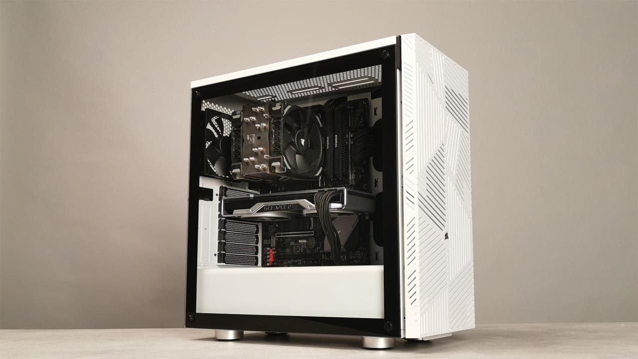 Review Corsair 275R Airflow Tempered Glass MidTower Gaming Case Black: A Comprehensive Overview