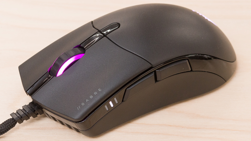 Review Corsair Sabre RGB: A High-Performance Gaming Mouse With Customizable RGB Lighting